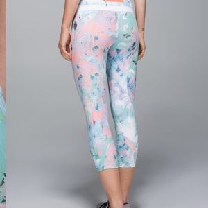 Lululemon Run Inspire Crop II All Full-On Luxtreme